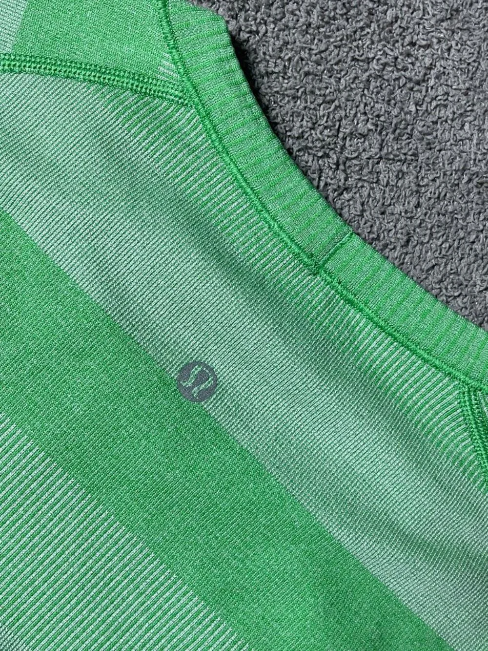 Lululemon Swiftly Tech Shirt Womens 8 Green Stripe Short Sleeve Running Top